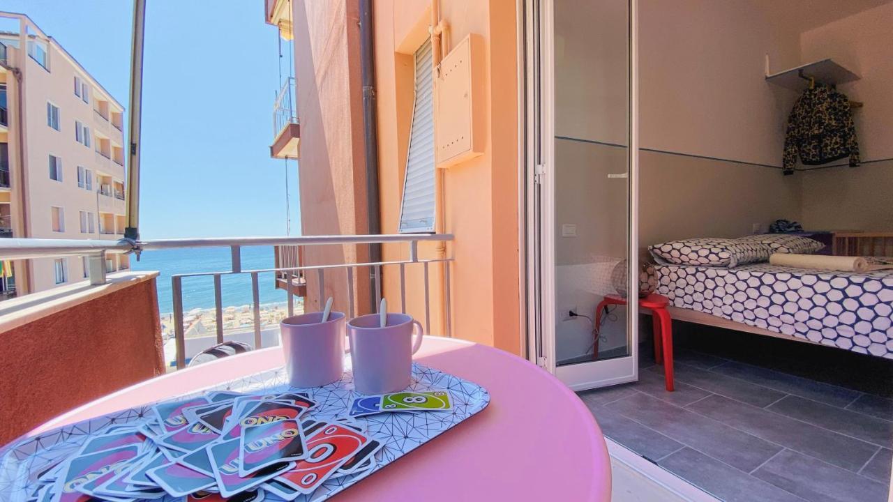 Babyaccommodation Family Panoramic II Pietra Ligure Exteriör bild