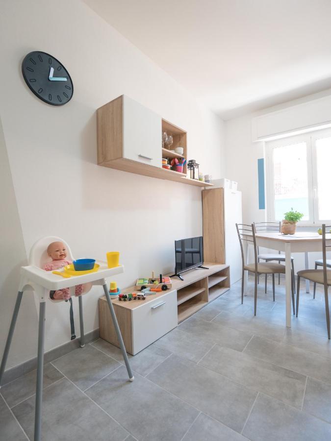 Babyaccommodation Family Panoramic II Pietra Ligure Exteriör bild