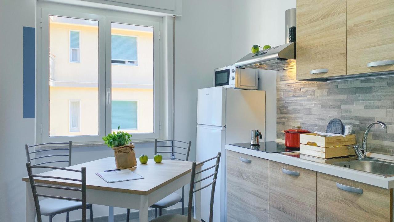 Babyaccommodation Family Panoramic II Pietra Ligure Exteriör bild