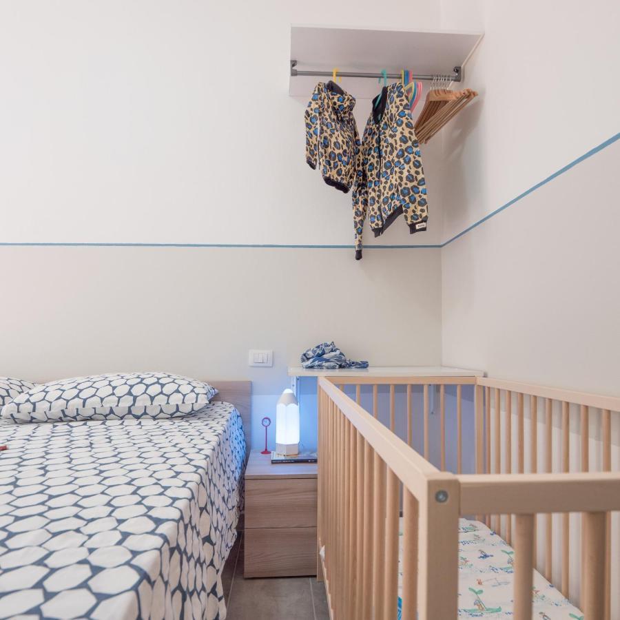Babyaccommodation Family Panoramic II Pietra Ligure Exteriör bild