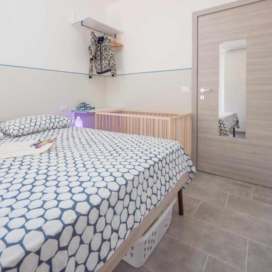 Babyaccommodation Family Panoramic II Pietra Ligure Exteriör bild